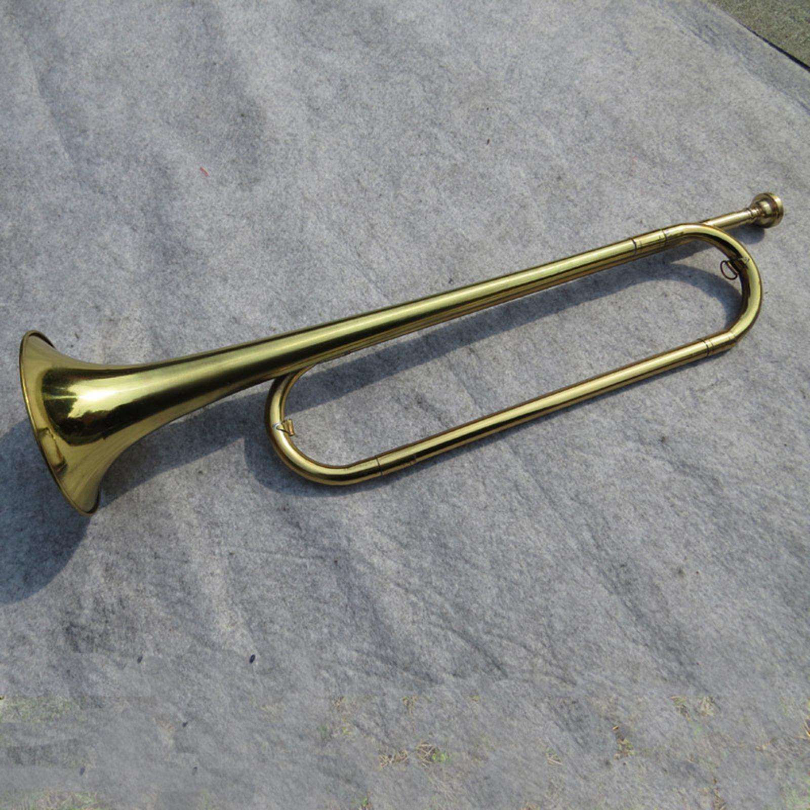 真鍮製のC♭トランペット。軍楽隊で使用されるスタイルで、研磨 - Musical Instrument Bugle のレビューと価格